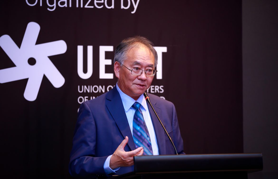 Dr. Chi-Foon Chan Co-Chief Executive Officer
Synopsys