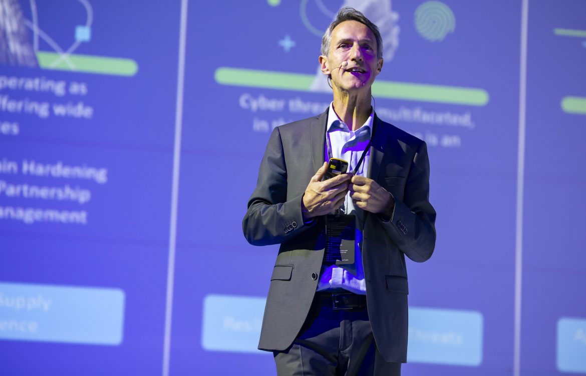 Eric Vedel

 
Director of Cisco՛s CISO Advisory Practice in EMEA
CISO